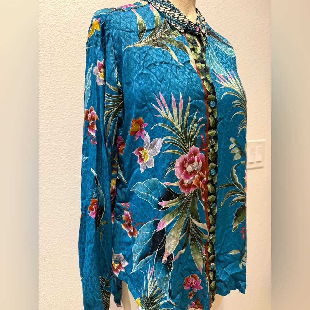 Johnny Was LAGOON BELINDA BUTTON UP - Picture 5 of 6